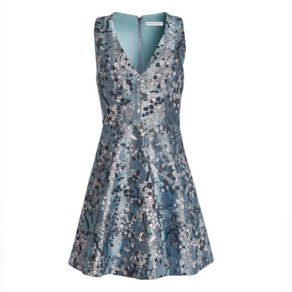 Alice + Olivia Tennie Dress. - Picture 3 of 7